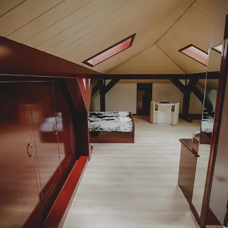 Cherry * غورنيي ميلانوفاك